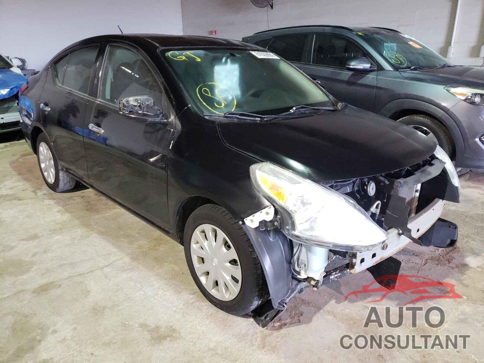 NISSAN VERSA 2017 - 3N1CN7APXHL841151