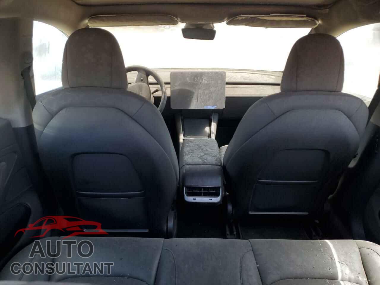 TESLA MODEL 3 2018 - 5YJ3E1EB4JF119042