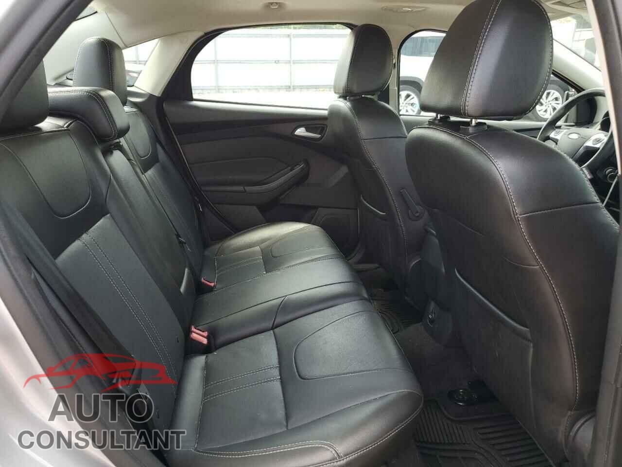 FORD FOCUS 2014 - 1FADP3F24EL346183