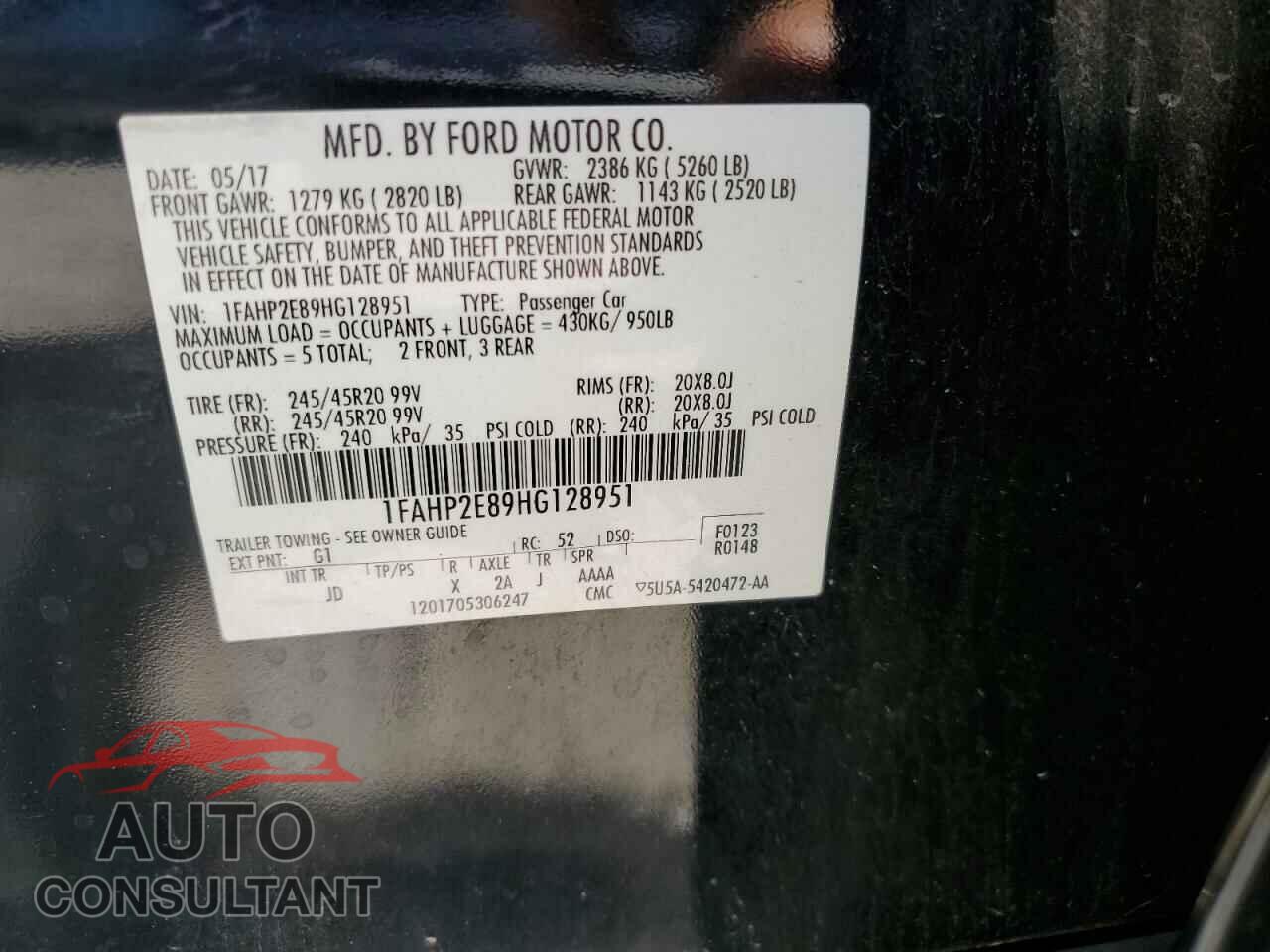 FORD TAURUS 2017 - 1FAHP2E89HG128951