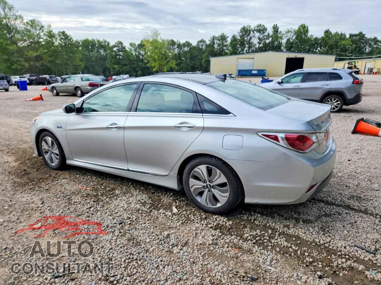HYUNDAI SONATA 2015 - KMHEC4A40FA129506
