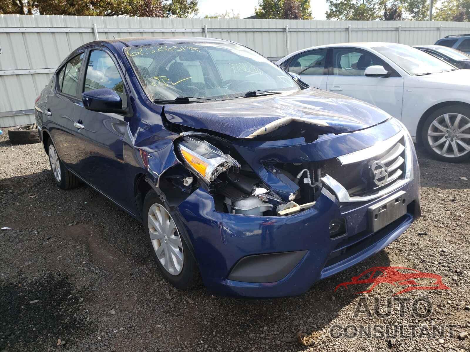 NISSAN VERSA 2018 - 3N1CN7APXJL808799