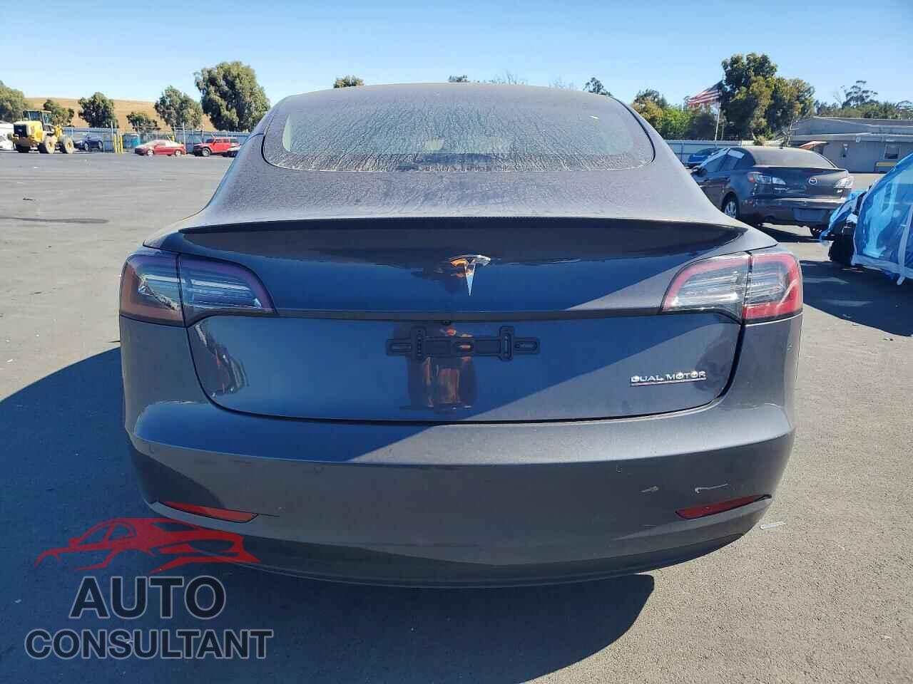 TESLA MODEL 3 2021 - 5YJ3E1EC8MF093669