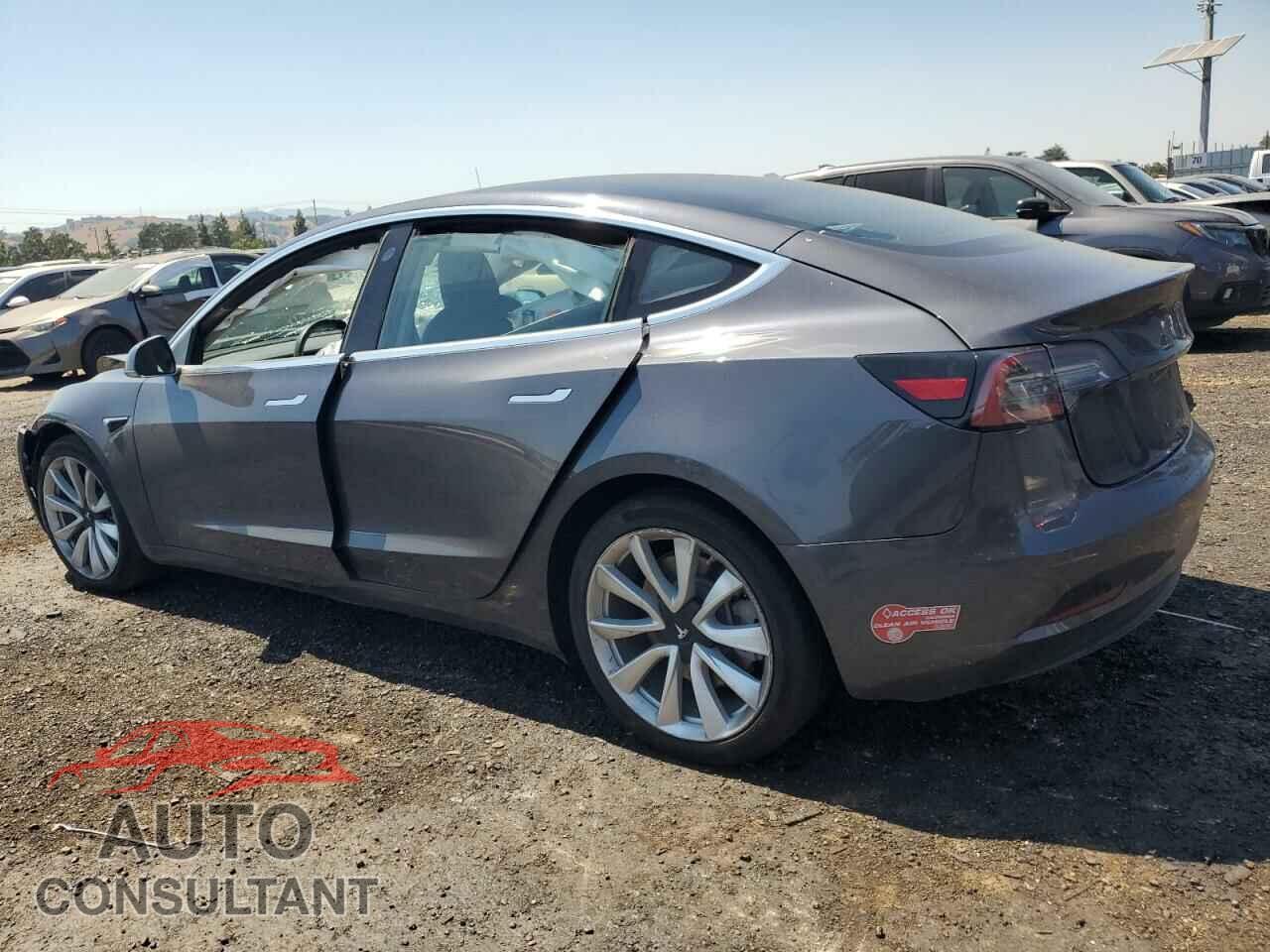 TESLA MODEL 3 2018 - 5YJ3E1EA7JF059412