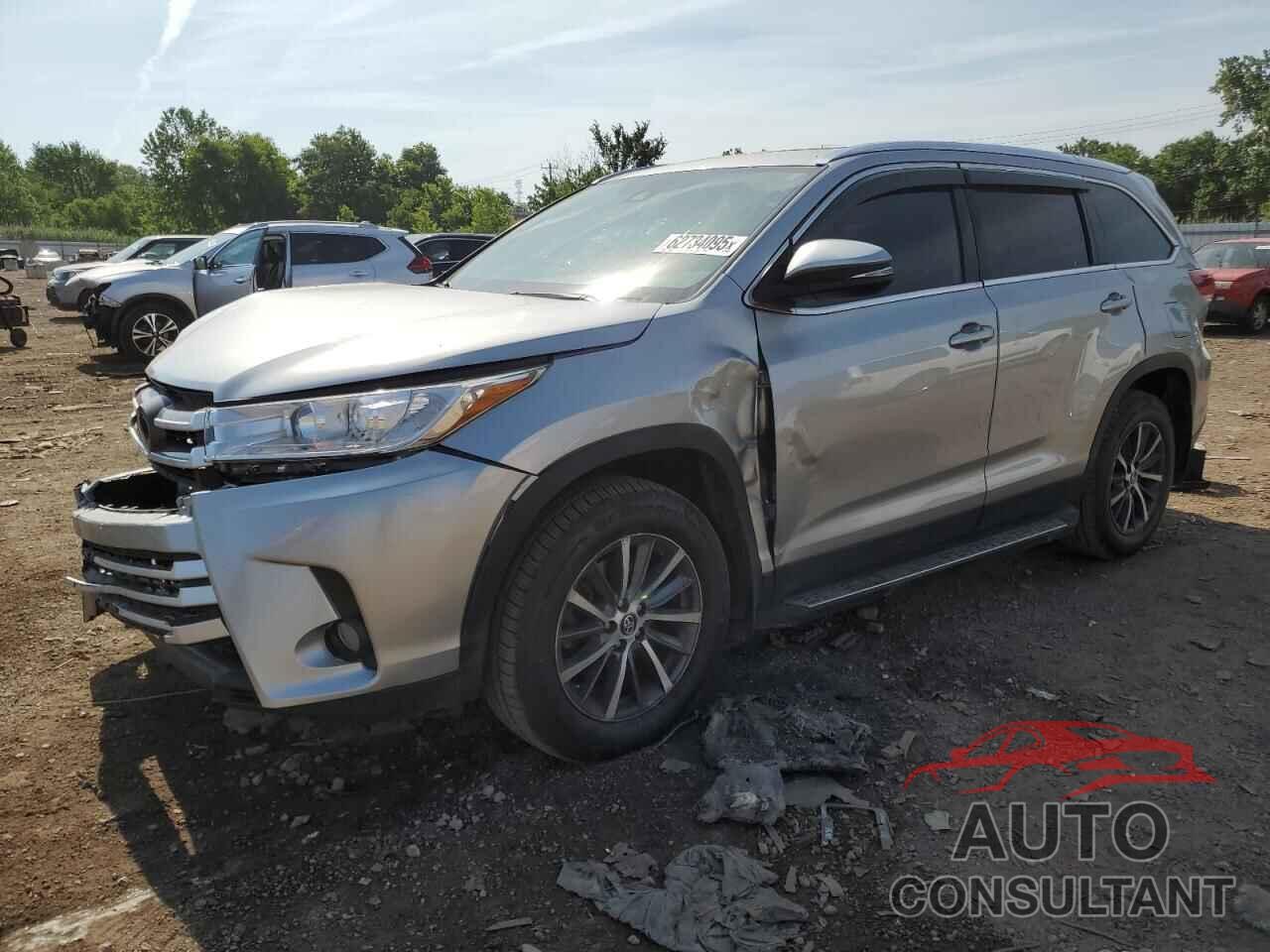 TOYOTA HIGHLANDER 2019 - 5TDJZRFH5KS917124
