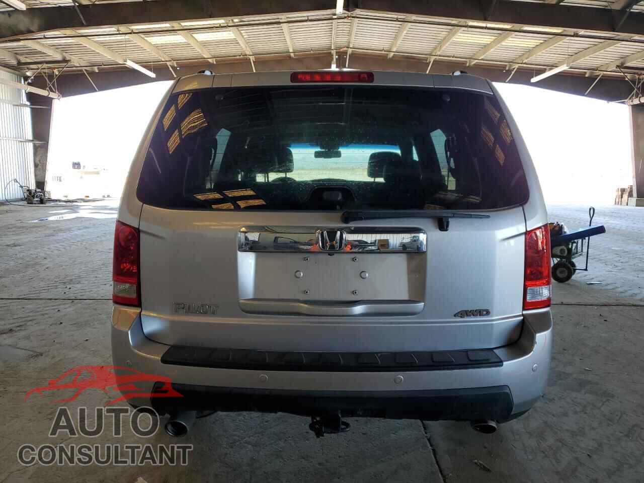 HONDA PILOT 2011 - 5FNYF4H52BB077675