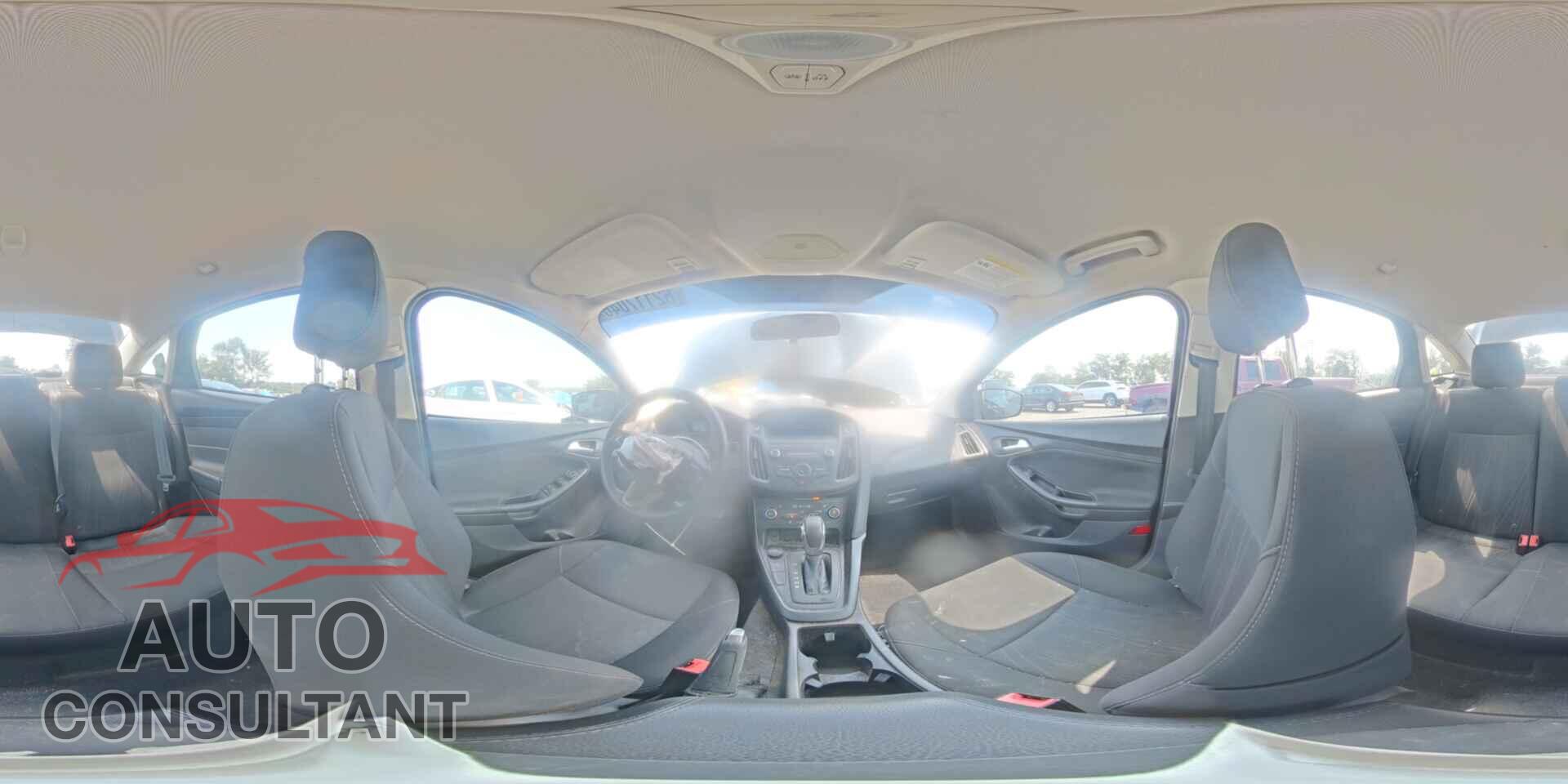 FORD FOCUS 2018 - 1FADP3FE2JL332903