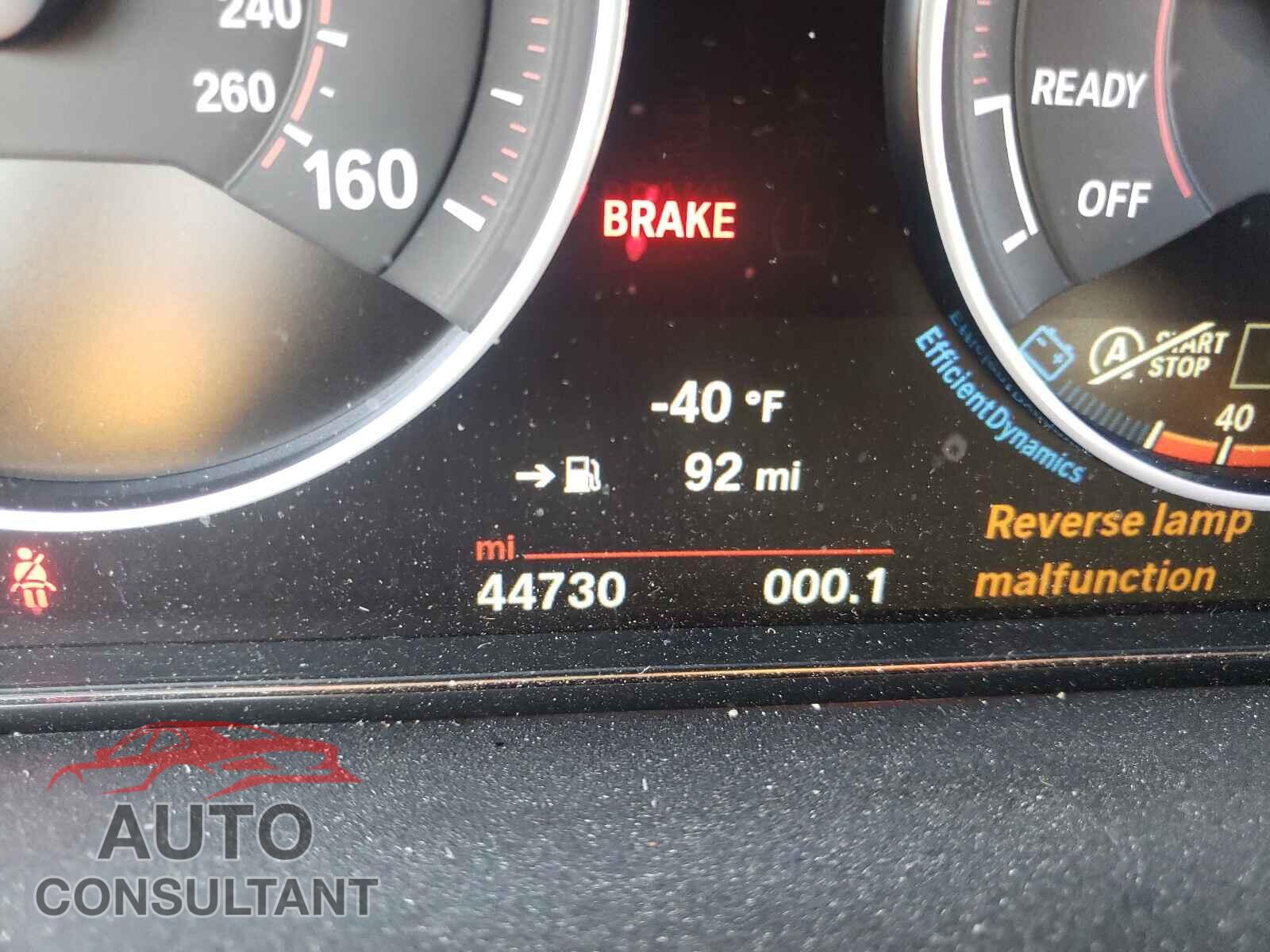 BMW 3 SERIES 2016 - WBA8E3G54GNU05716
