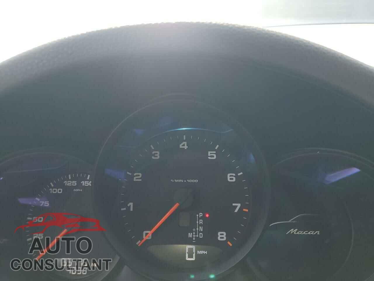 PORSCHE MACAN 2018 - WP1AA2A56JLB18401