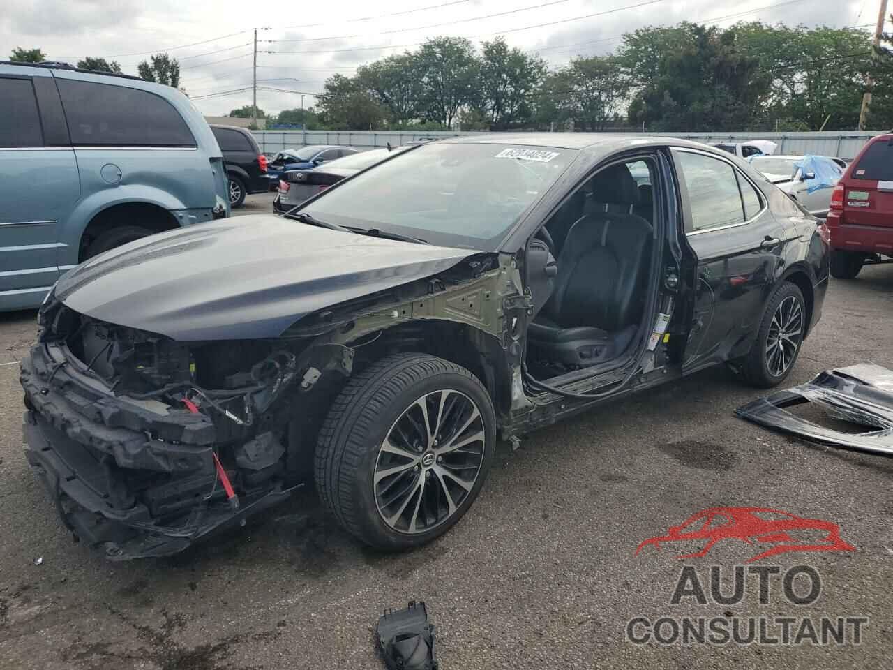 TOYOTA CAMRY 2018 - 4T1B11HK8JU562493