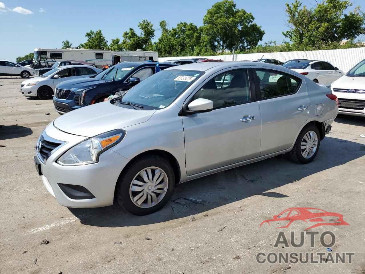 NISSAN VERSA 2019 - 3N1CN7AP0KL845068