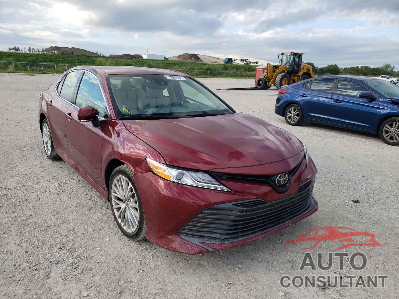 TOYOTA CAMRY 2019 - 4T1B11HK7KU844206