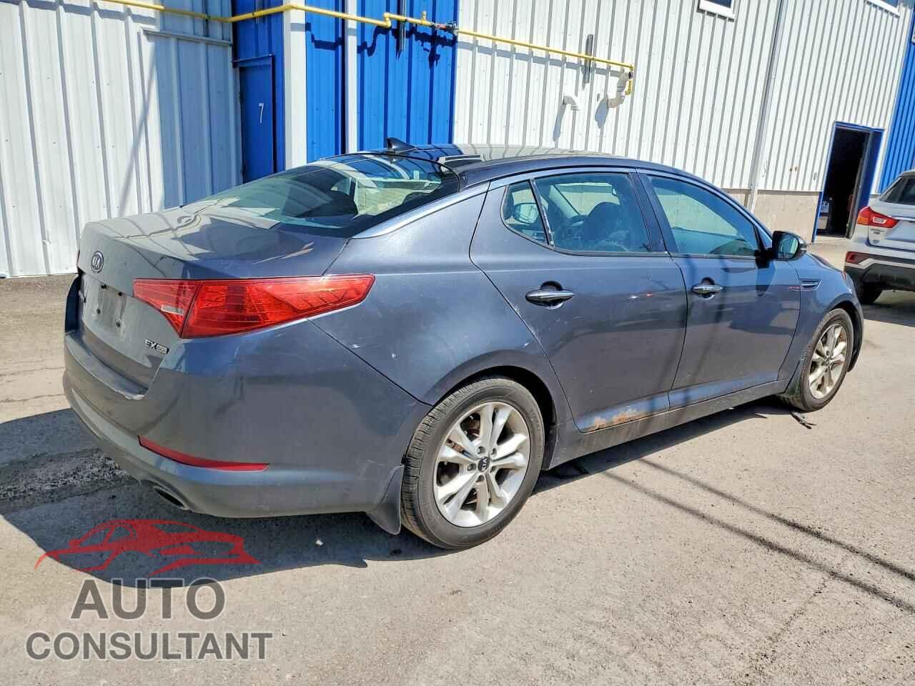 KIA OPTIMA 2011 - KNAGN4A72B5215997