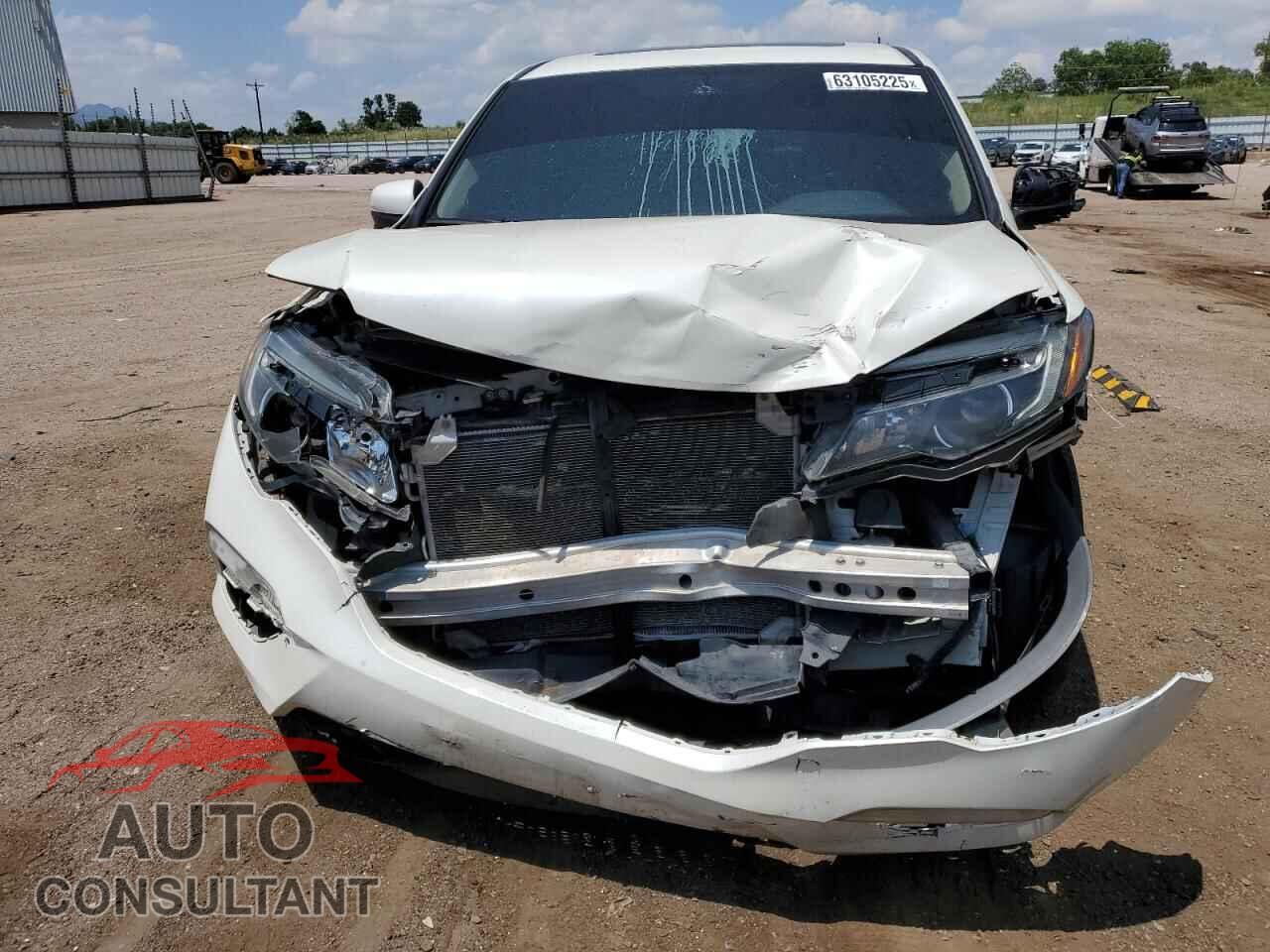 HONDA PILOT 2017 - 5FNYF6H50HB032545
