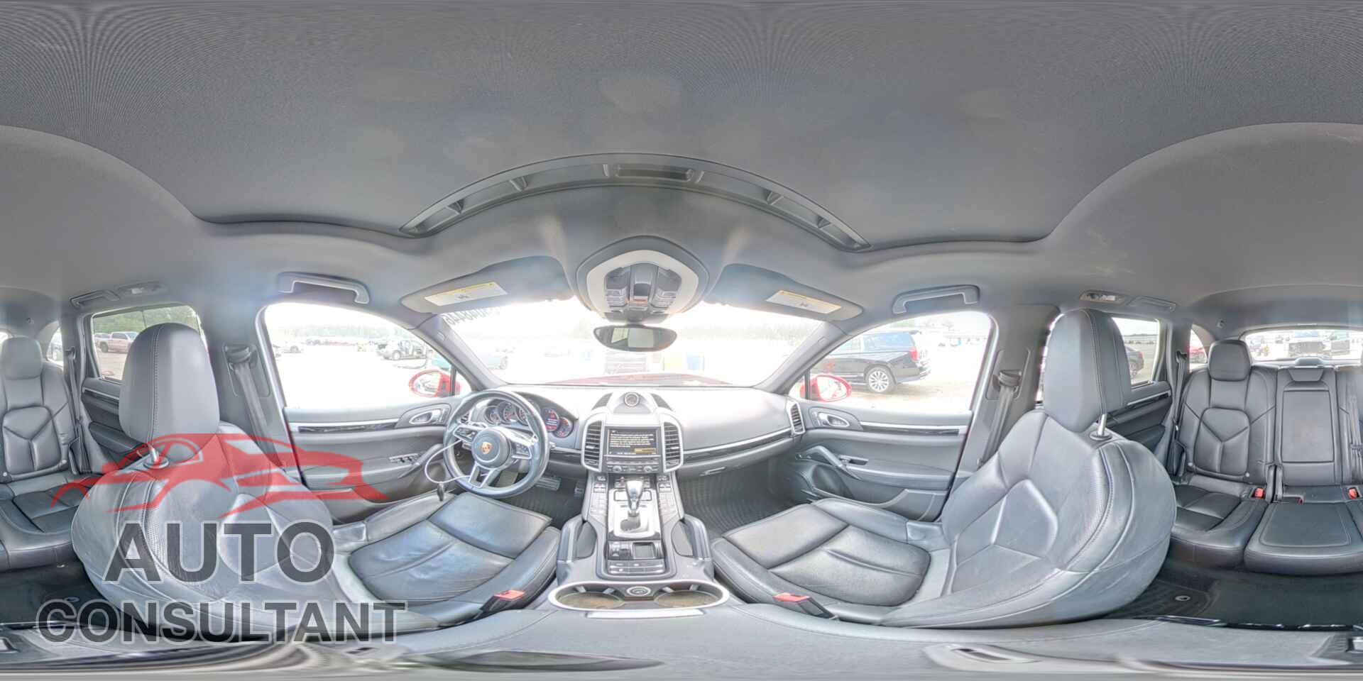 PORSCHE CAYENNE 2016 - WP1AA2A22GKA37609