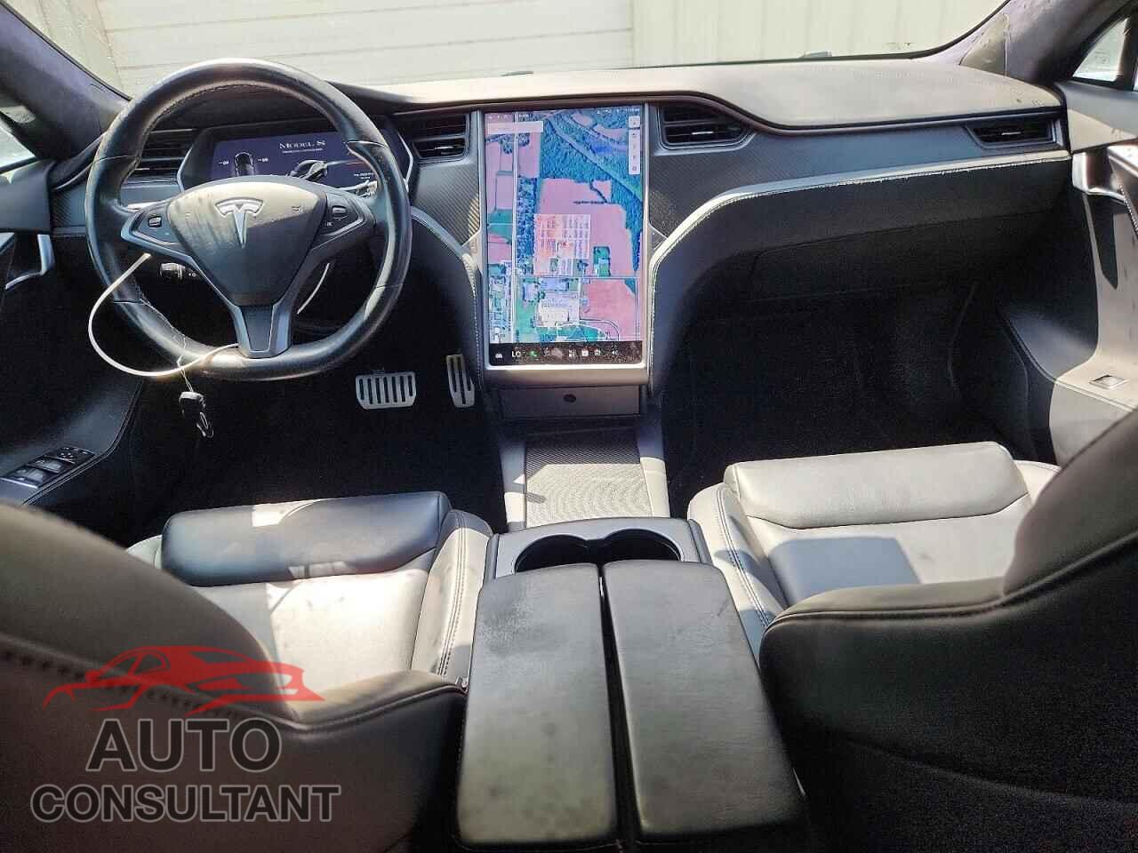 TESLA MODEL S 2020 - 5YJSA1E43LF400020