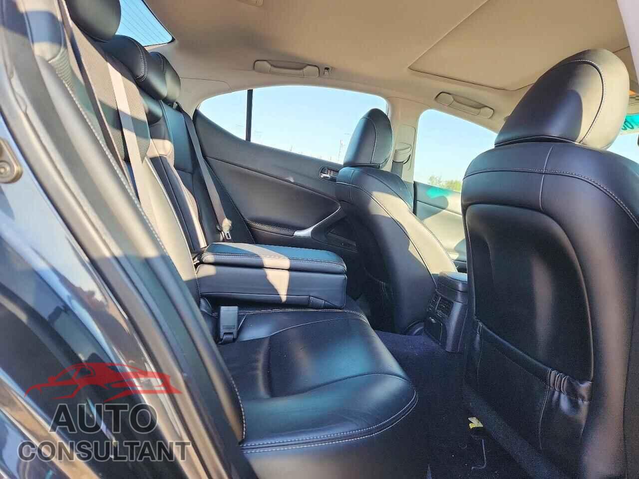 LEXUS IS 2010 - JTHCF5C29A5040084