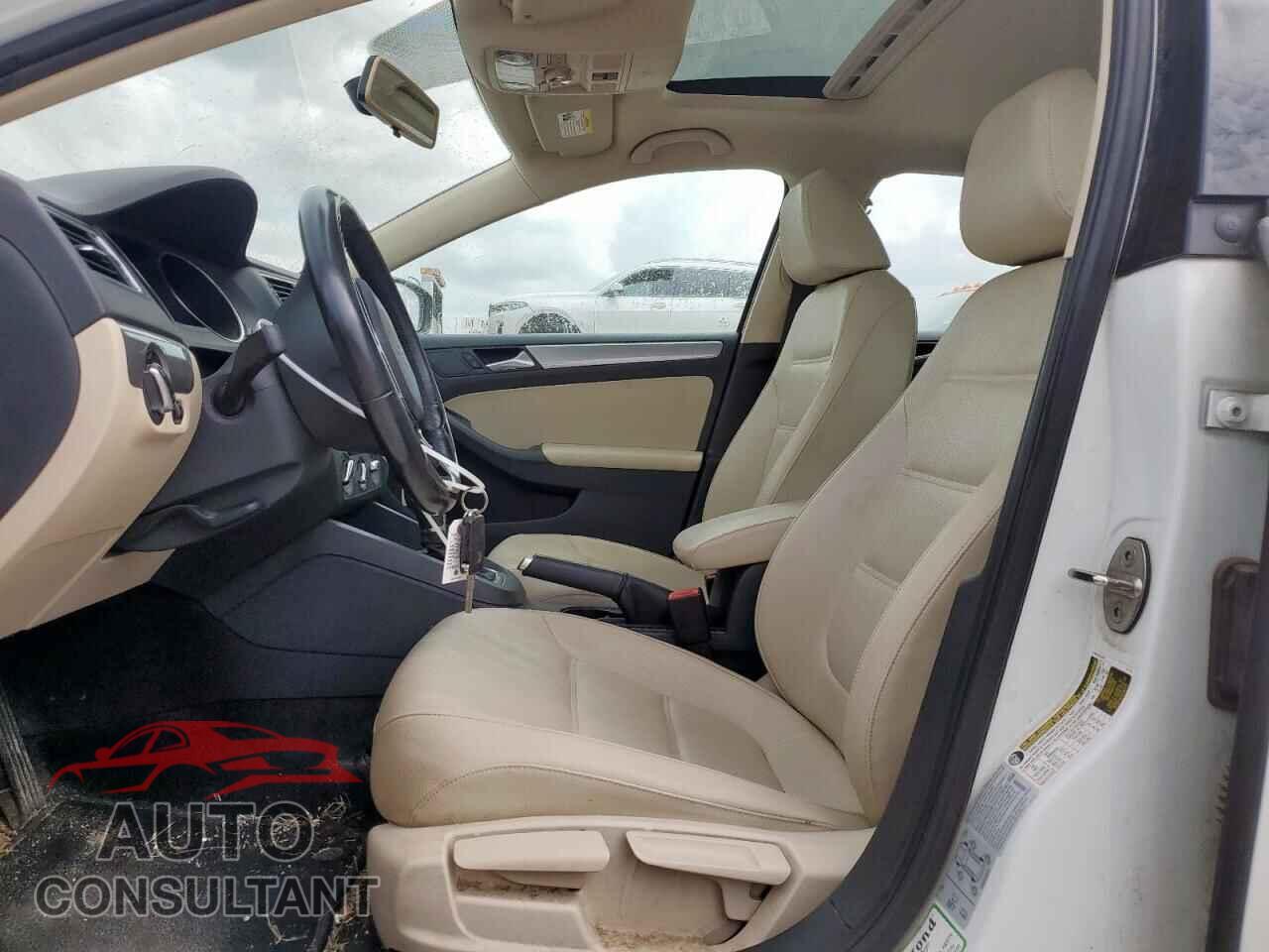 VOLKSWAGEN JETTA 2017 - 3VWDB7AJ7HM260557