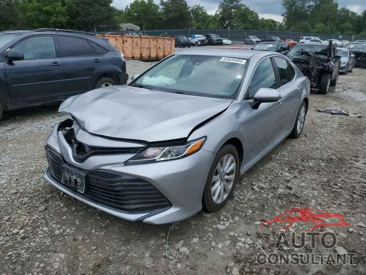 TOYOTA CAMRY 2018 - 4T1B11HK4JU100447