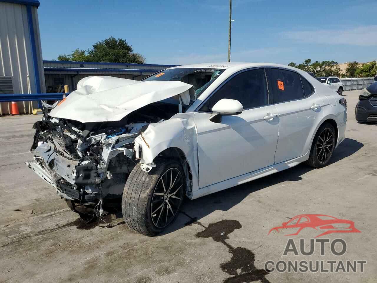TOYOTA CAMRY 2021 - 4T1G11AKXMU596729
