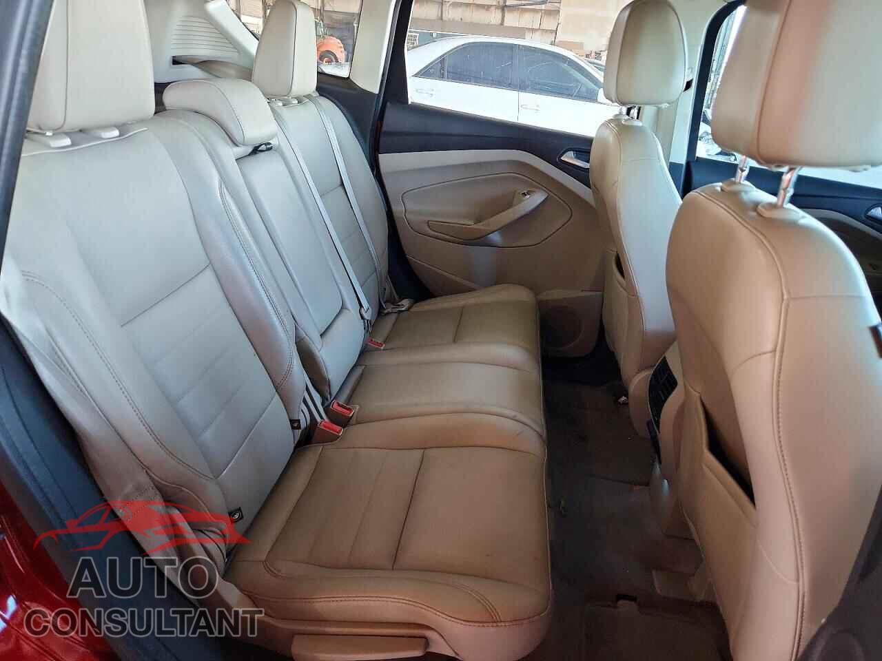 FORD CMAX 2015 - 1FADP5BU6FL113703