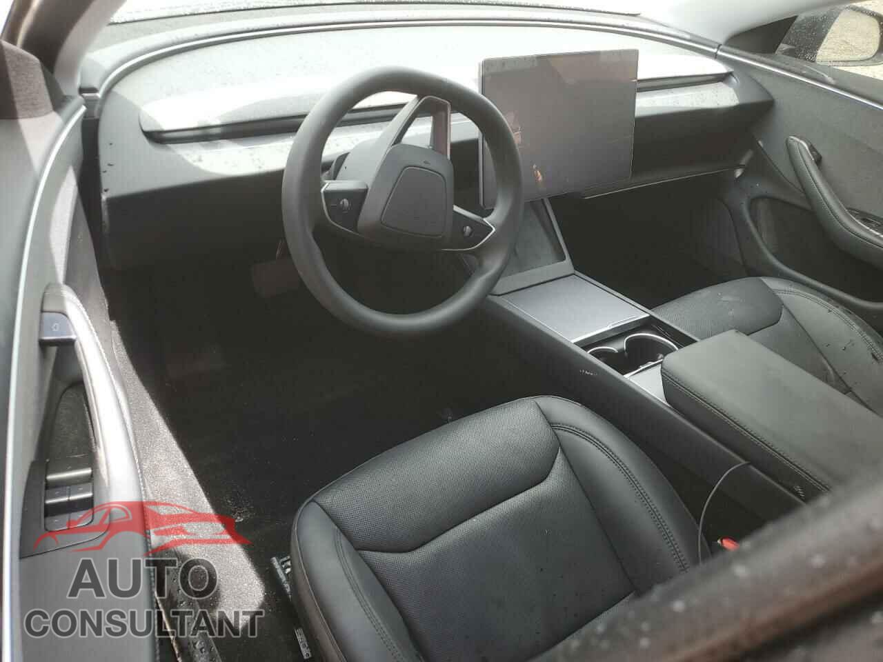 TESLA MODEL 3 2024 - 5YJ3E1EA3RF726830