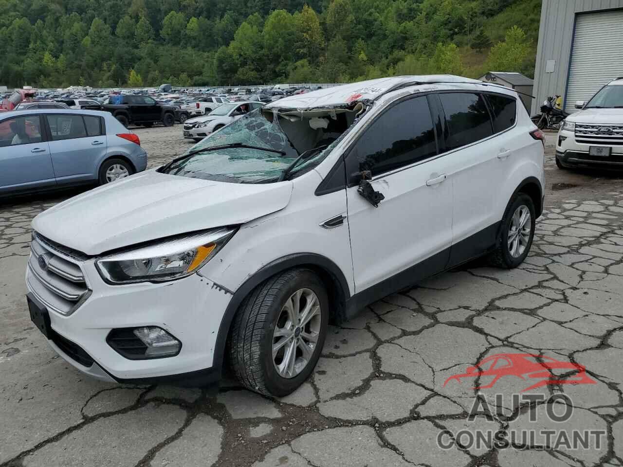 FORD ESCAPE 2017 - 1FMCU0GD9HUC45549