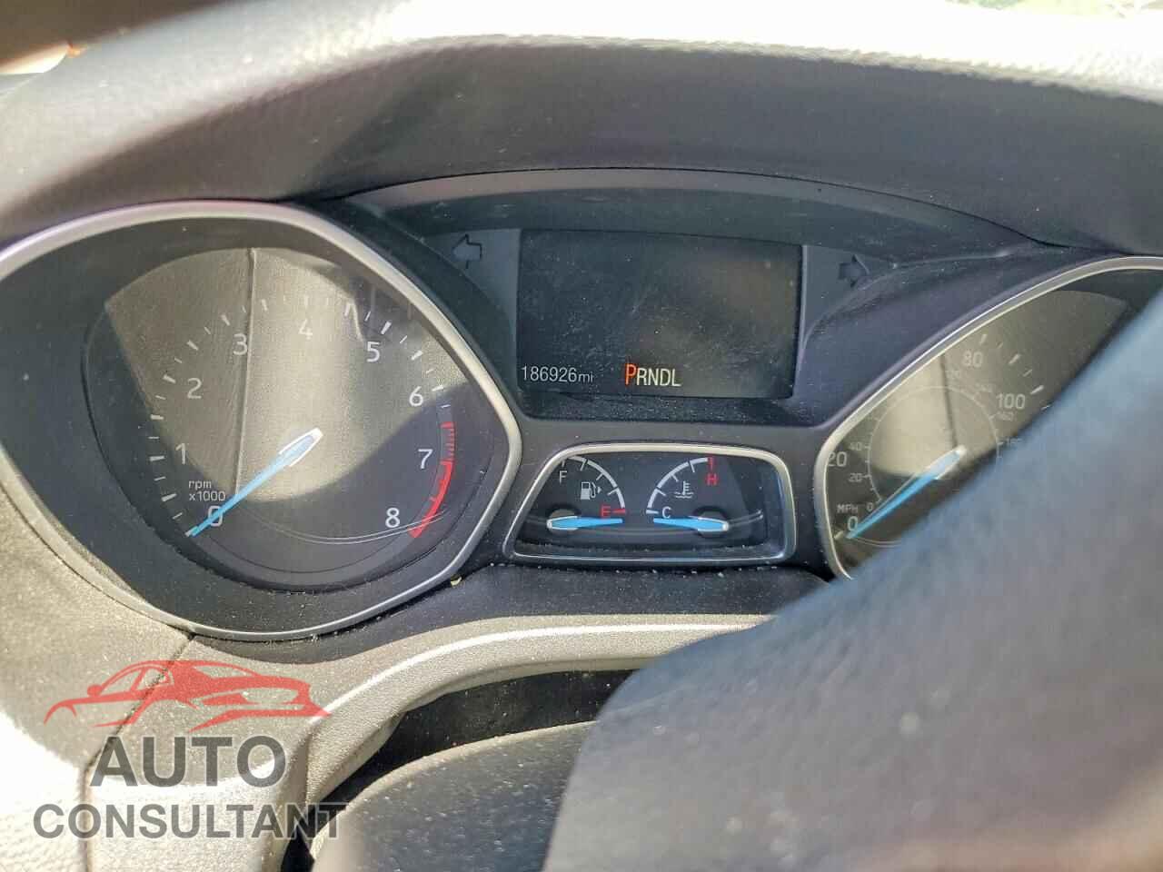 FORD FOCUS 2017 - 1FADP3F22HL285484
