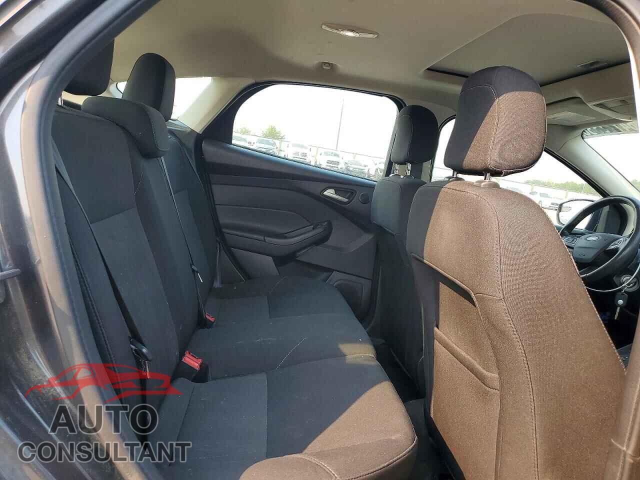 FORD FOCUS 2018 - 1FADP3M28JL236864