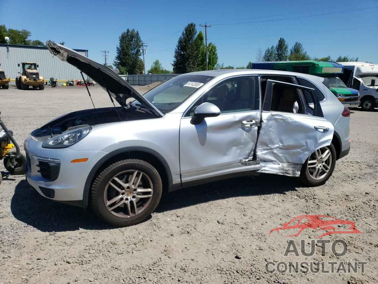 PORSCHE CAYENNE 2016 - WP1AA2A28GLA11672