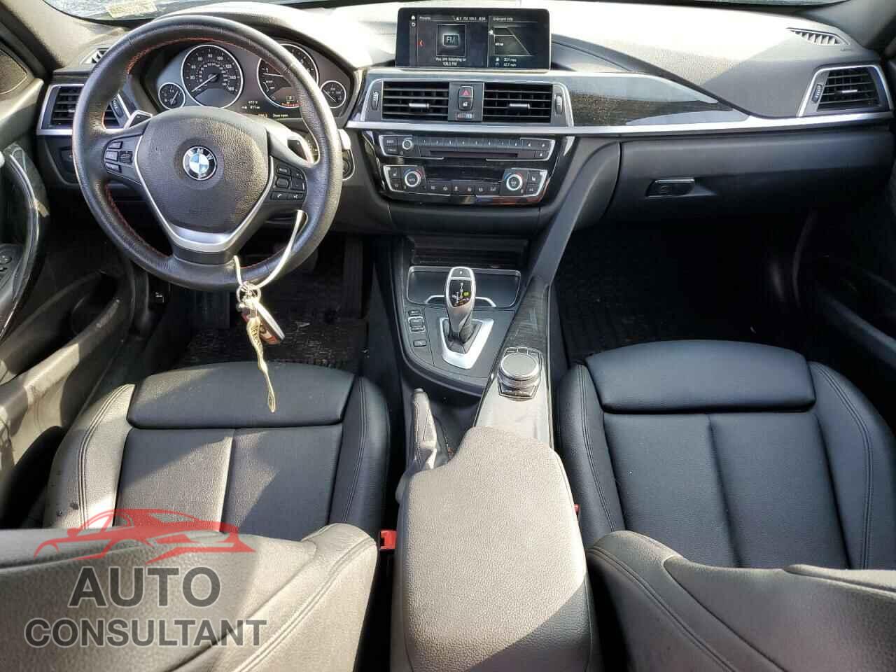BMW 3 SERIES 2018 - WBA8D9C58JEM32534