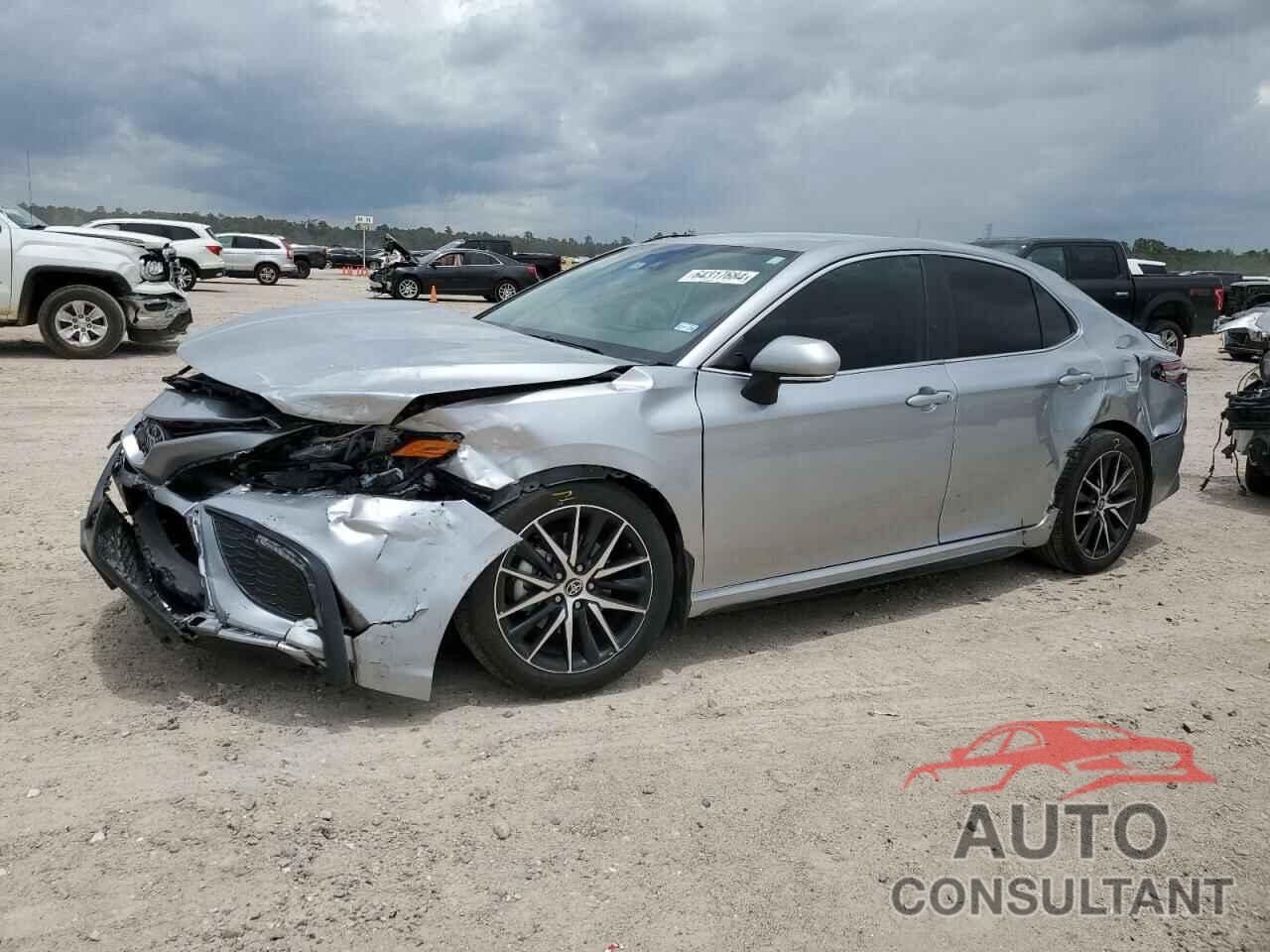 TOYOTA CAMRY 2024 - 4T1G11AK2RU882288