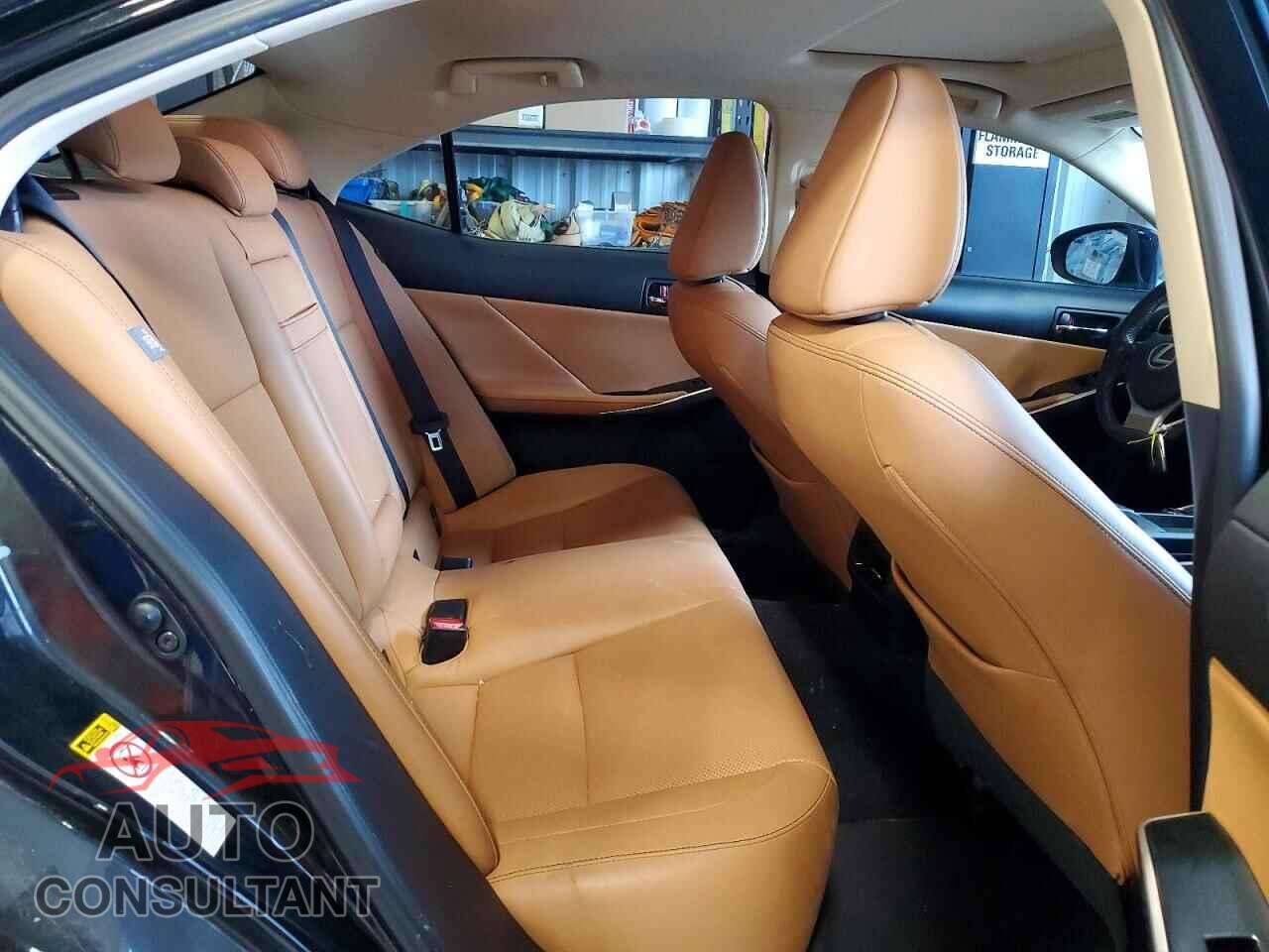 LEXUS IS 2014 - JTHCF1D25E5005894