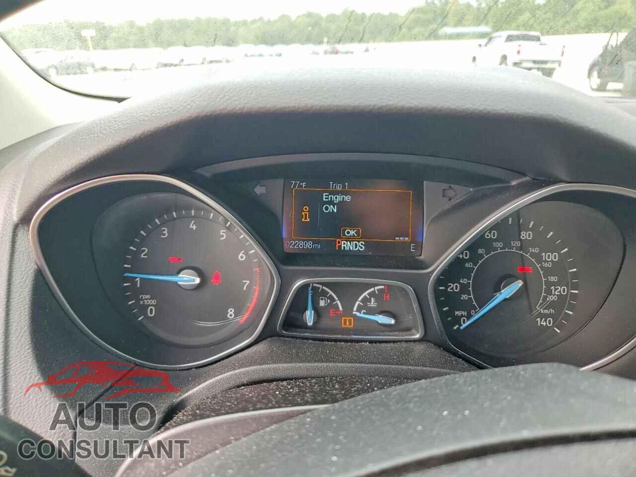 FORD FOCUS 2015 - 1FADP3F2XFL238331
