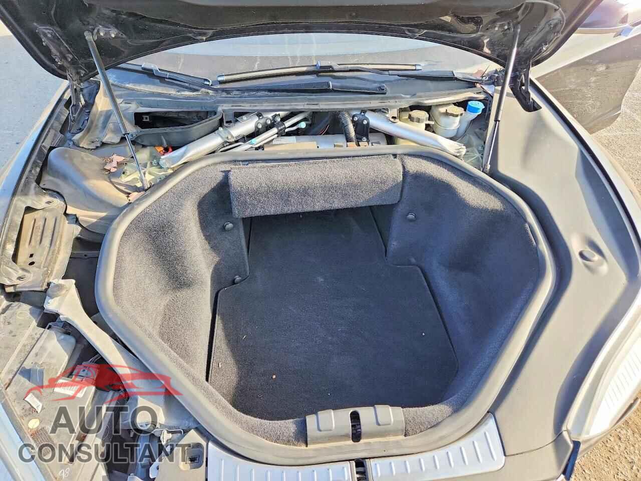 TESLA MODEL S 2013 - 5YJSA1CN5DFP03328