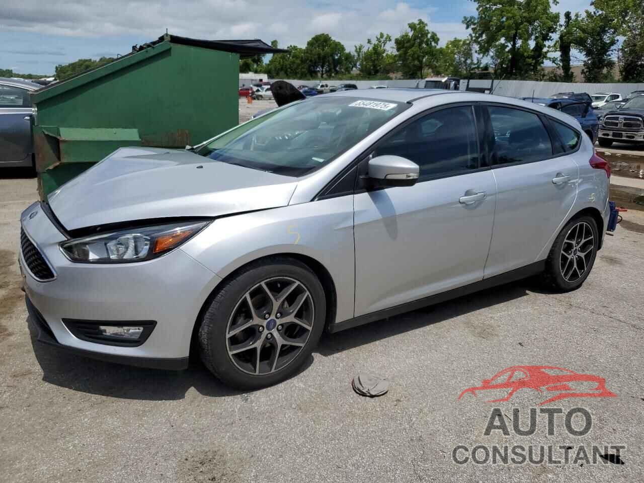 FORD FOCUS 2017 - 1FADP3M27HL328848
