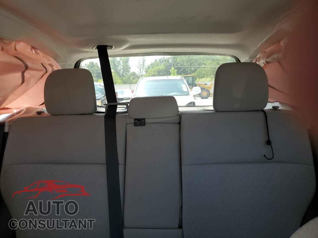SUBARU FORESTER 2017 - JF2SJAEC1HH527137