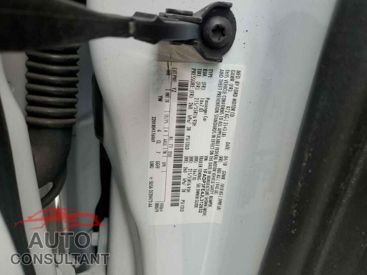 FORD FOCUS 2018 - 1FADP3FE4JL312832