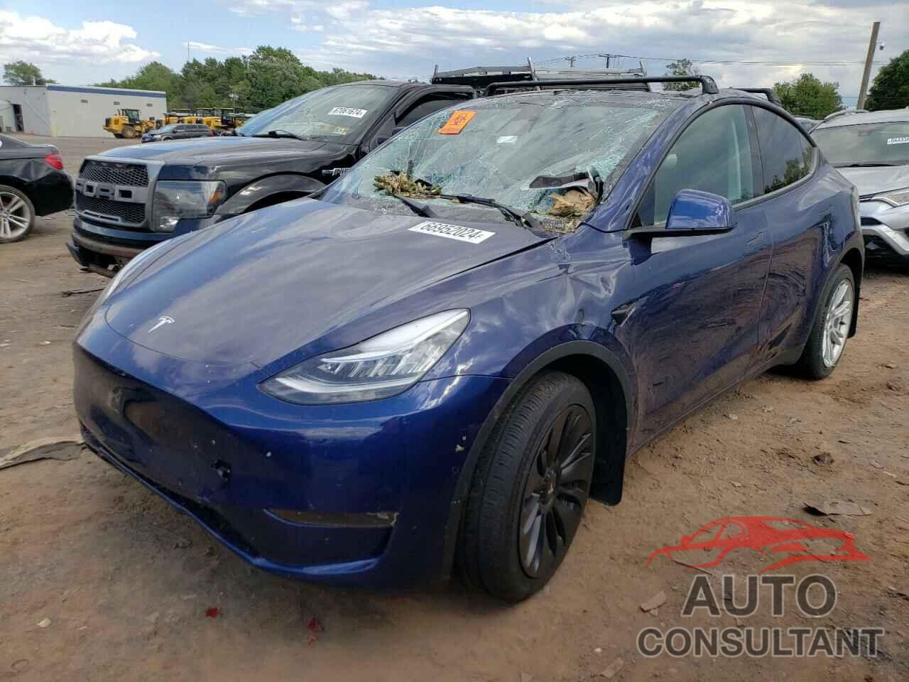 TESLA MODEL Y 2022 - 7SAYGDEE8NF463901