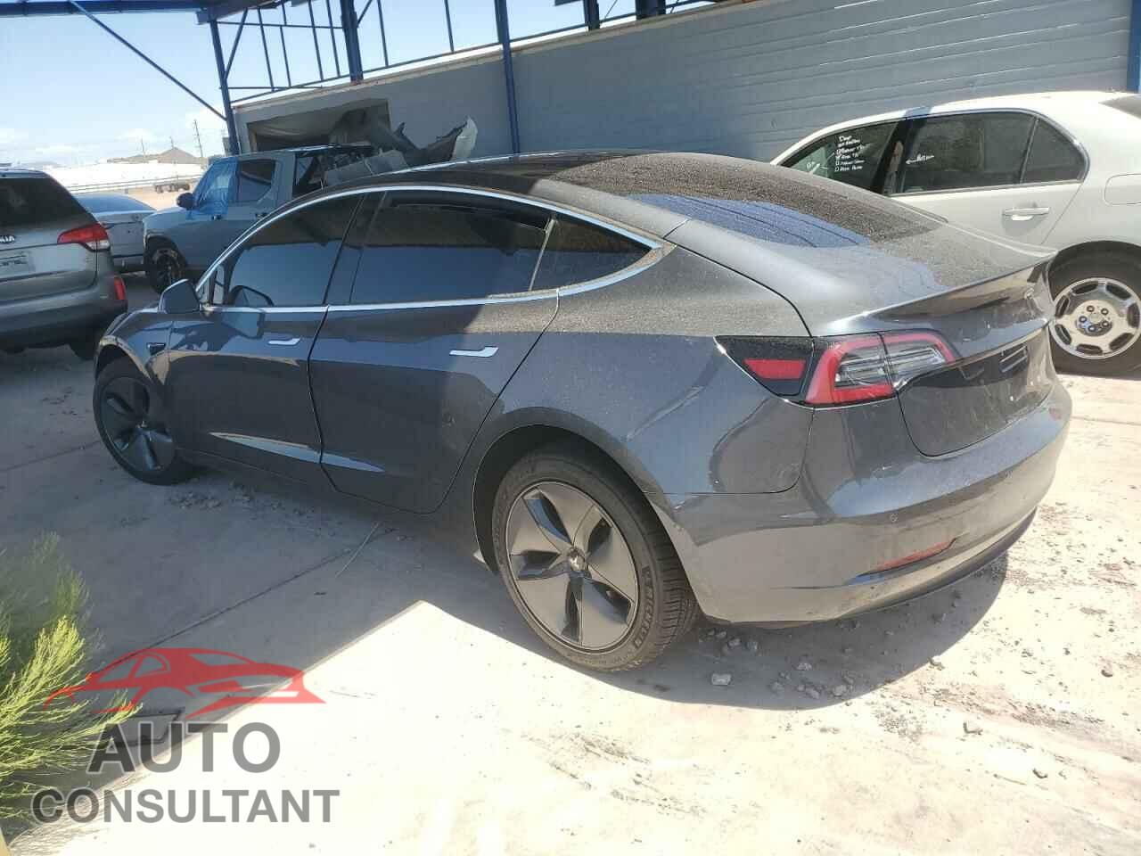 TESLA MODEL 3 2018 - 5YJ3E1EA1JF043576