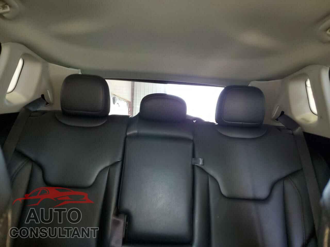 JEEP COMPASS 2021 - 3C4NJDCB7MT596336