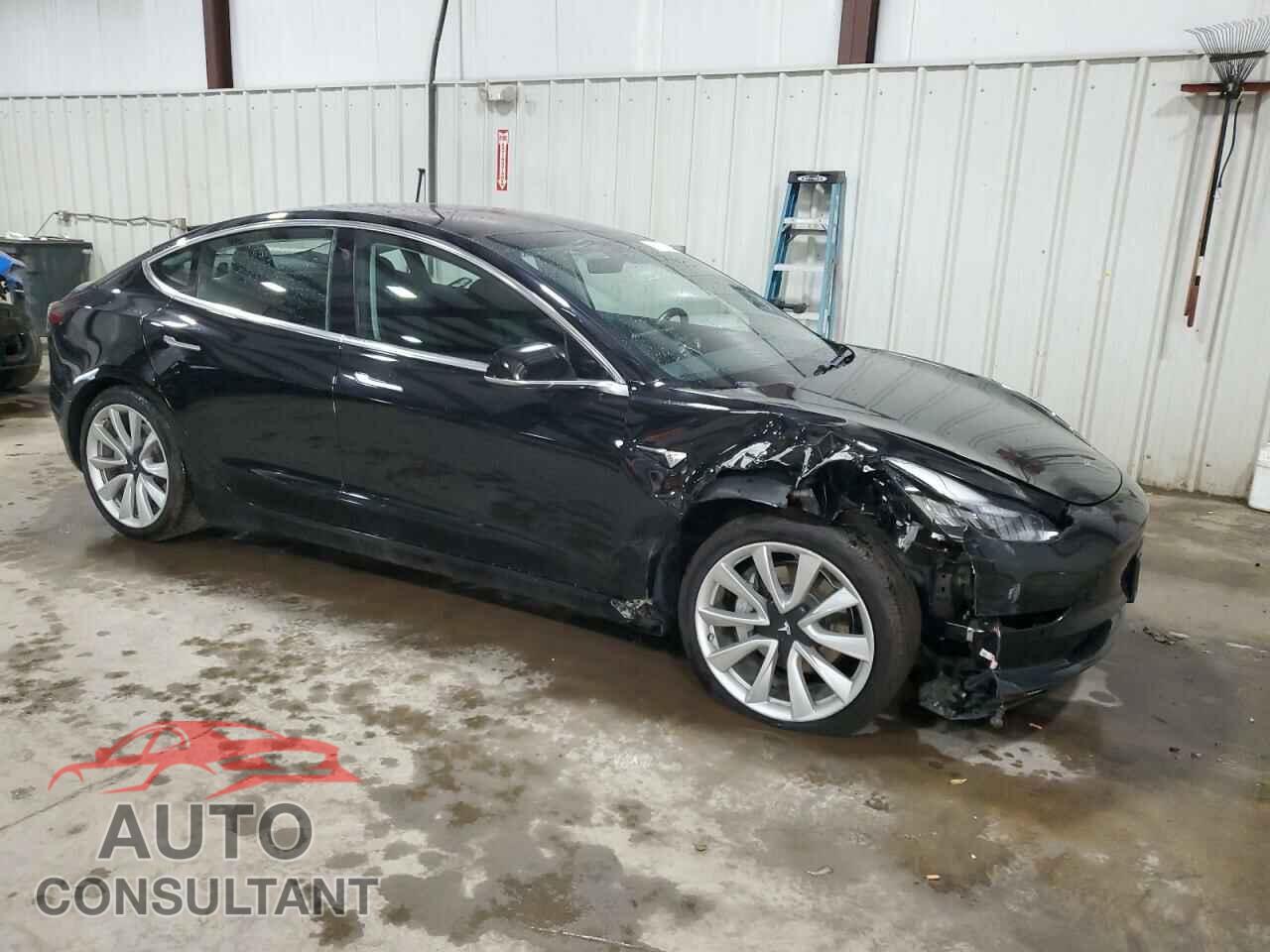 TESLA MODEL 3 2018 - 5YJ3E1EA8JF036222