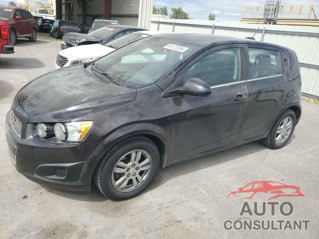 CHEVROLET SONIC 2015 - 1G1JC6SH1F4185946