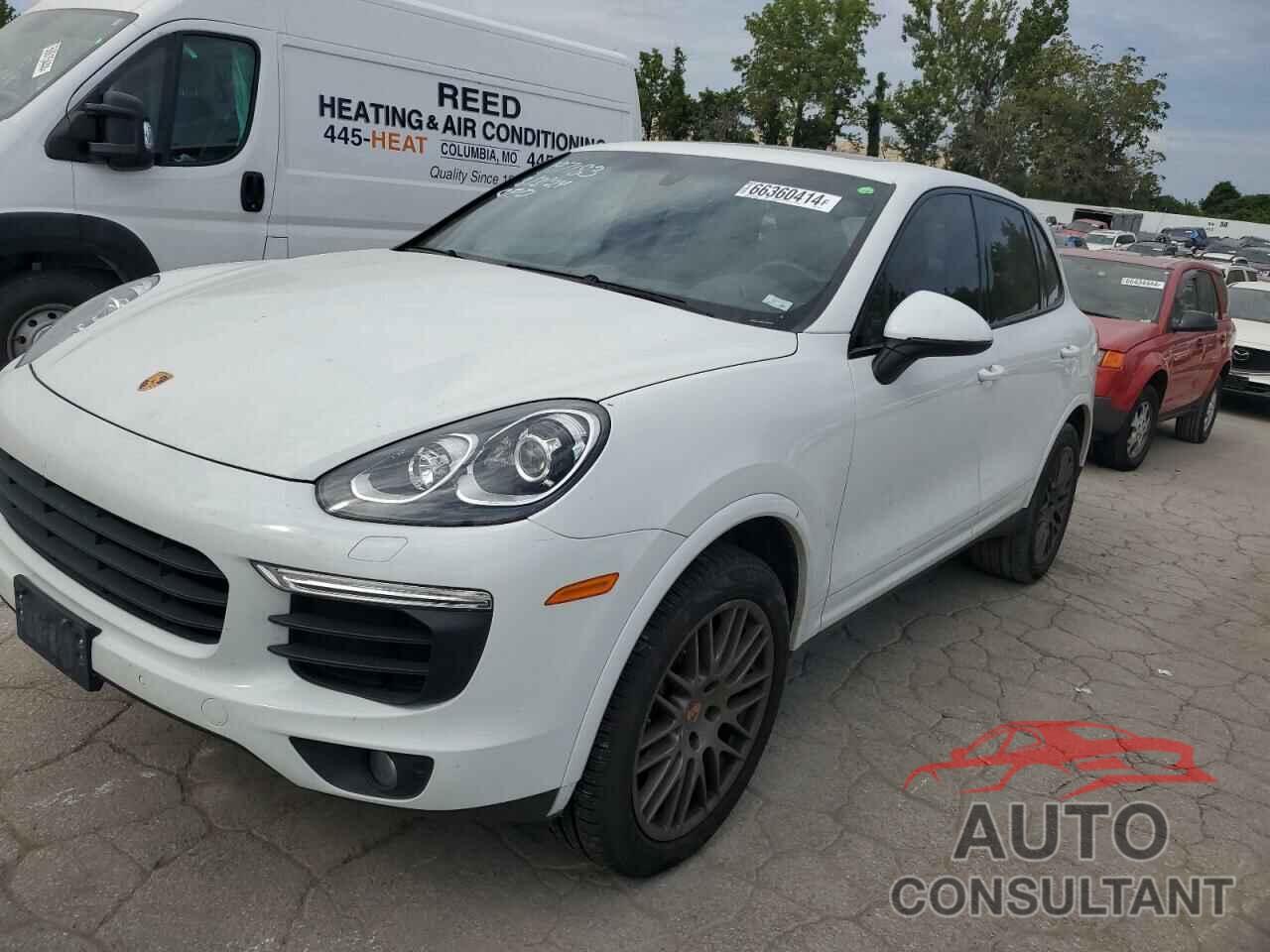 PORSCHE CAYENNE 2017 - WP1AA2A21HKA85619