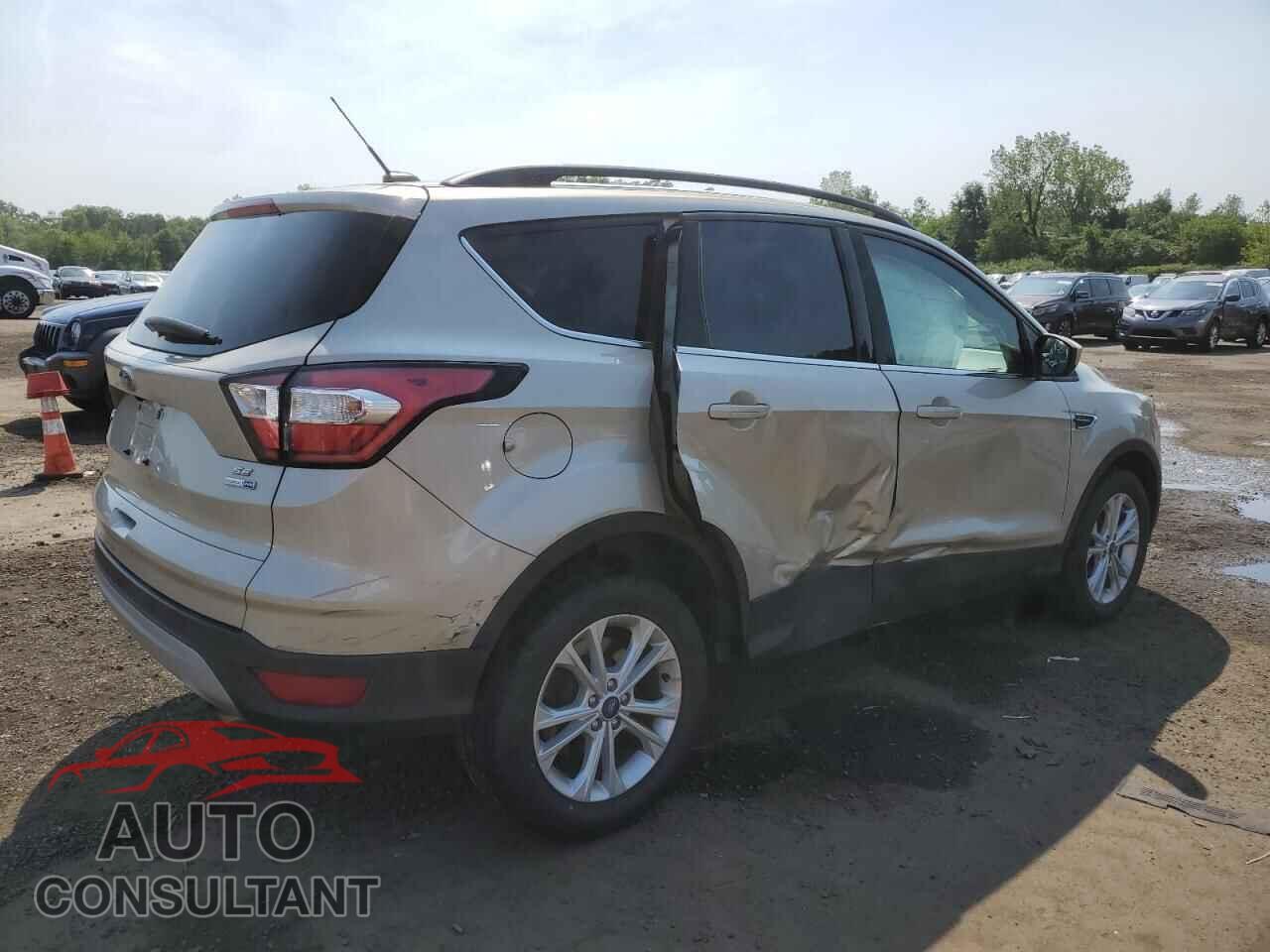 FORD ESCAPE 2018 - 1FMCU9GD7JUB92425