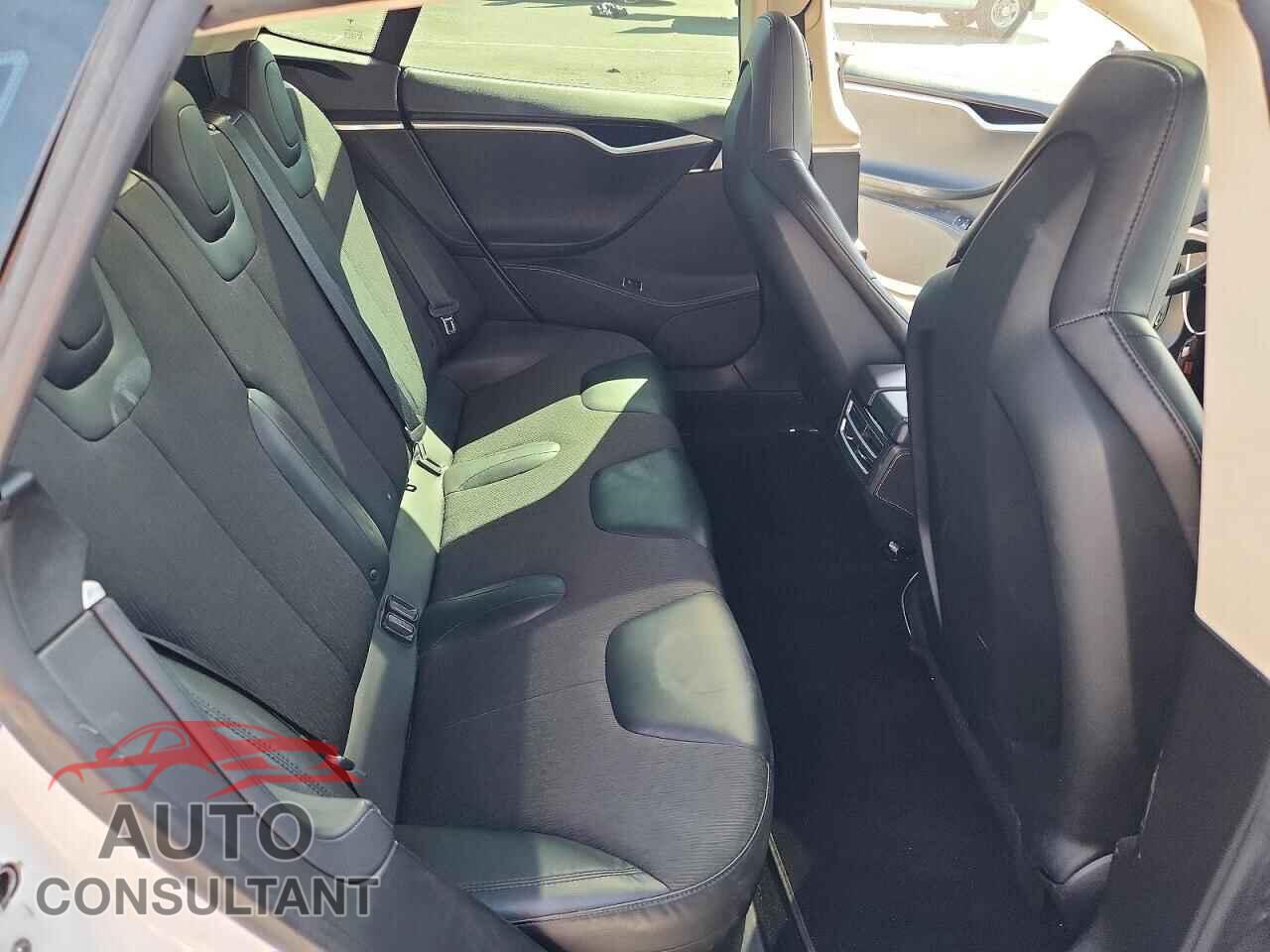 TESLA MODEL S 2013 - 5YJSA1CN2DFP25769