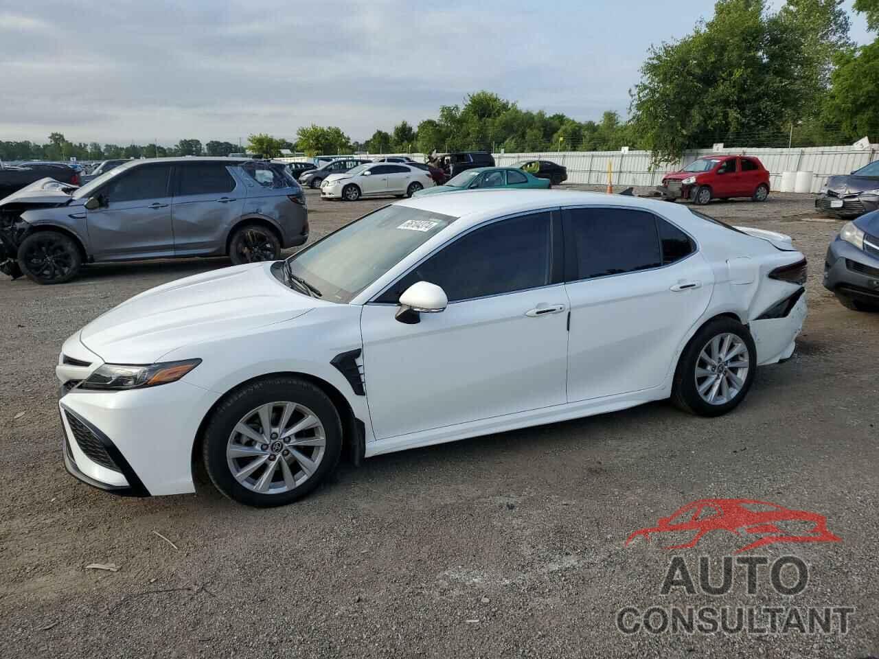 TOYOTA CAMRY 2022 - 4T1G11AK3NU676245