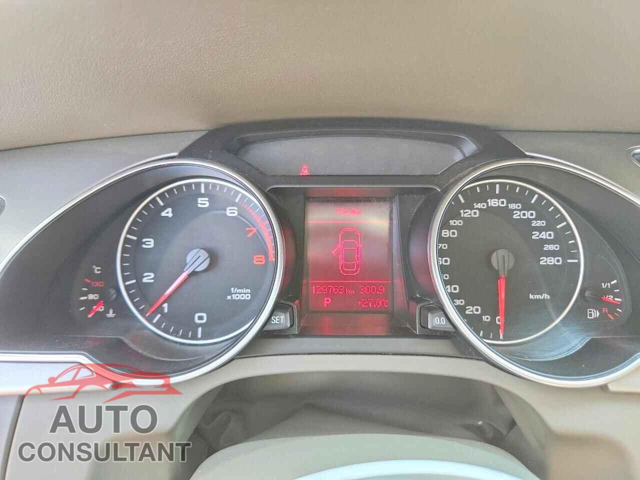 AUDI A5 2010 - WAULFBFR8AA002049