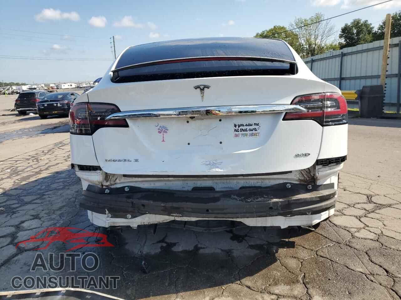 TESLA MODEL X 2016 - 5YJXCBE21GF019275