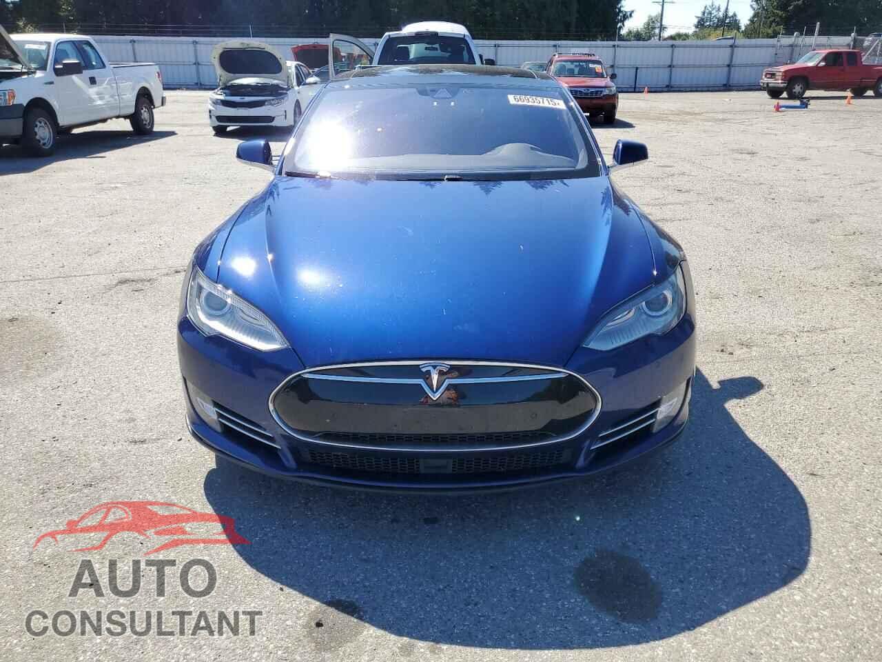 TESLA MODEL S 2015 - 5YJSA1E20FF118467
